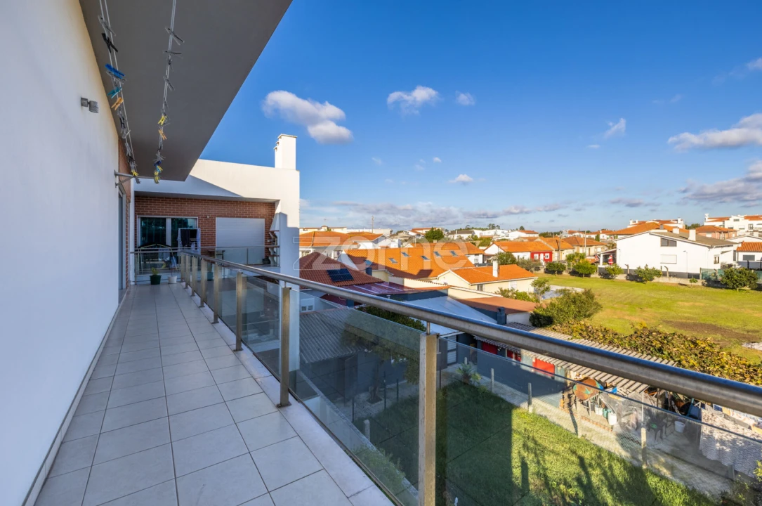 Apartamento T3 para Venda em Marinha Grande Foto 39