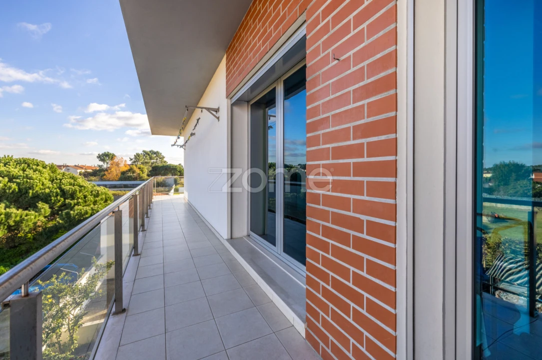 Apartamento T3 para Venda em Marinha Grande Foto 40