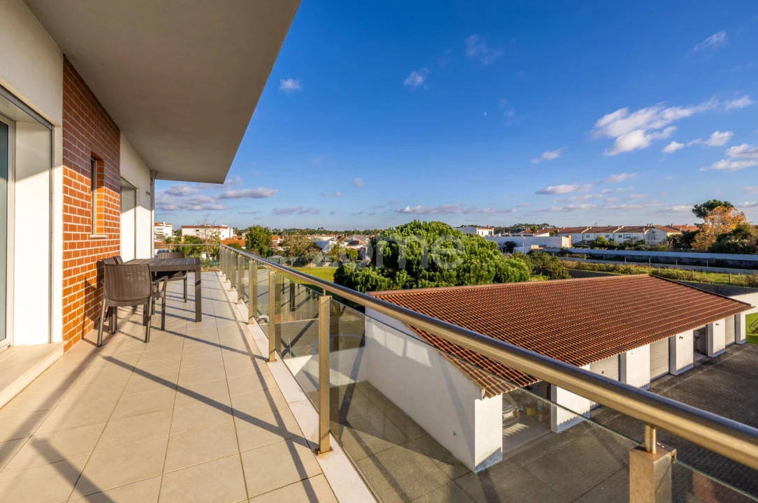 Apartamento T3 para Venda em Marinha Grande Foto 4