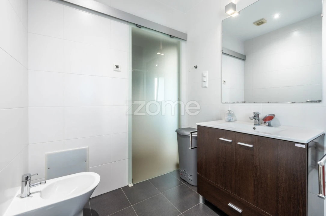 Apartamento T3 para Venda em Marinha Grande Foto 17