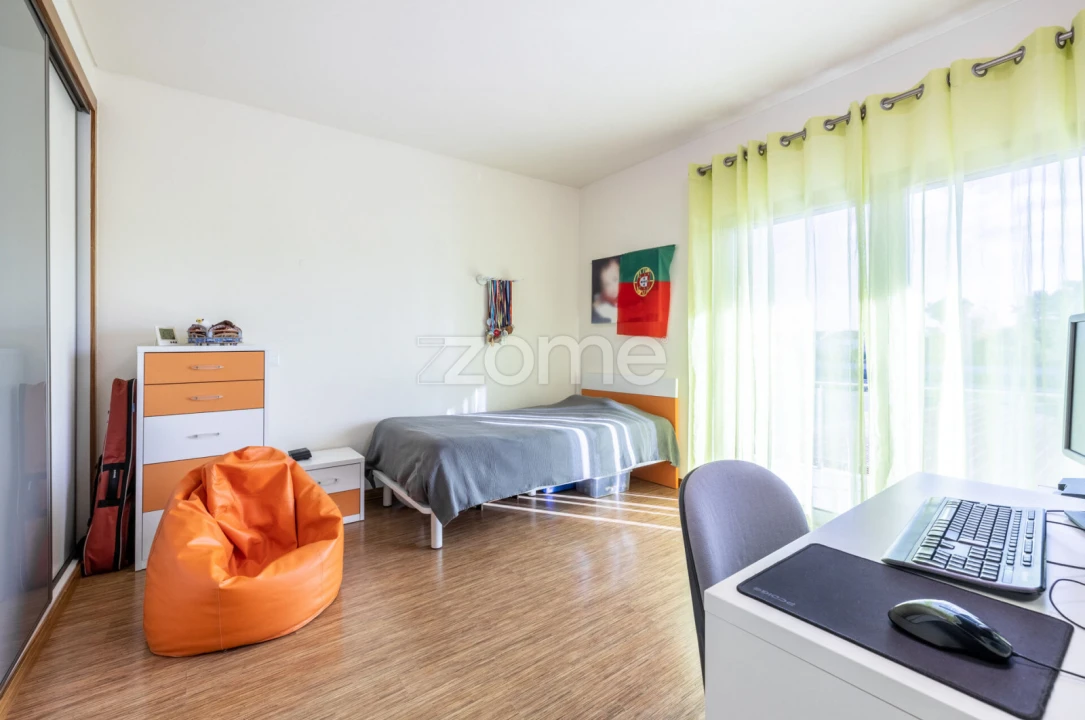 Apartamento T3 para Venda em Marinha Grande Foto 3