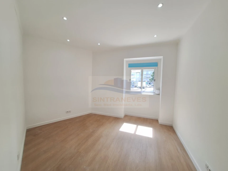 Apartamento T2 para Venda em Mina de Água Foto 4