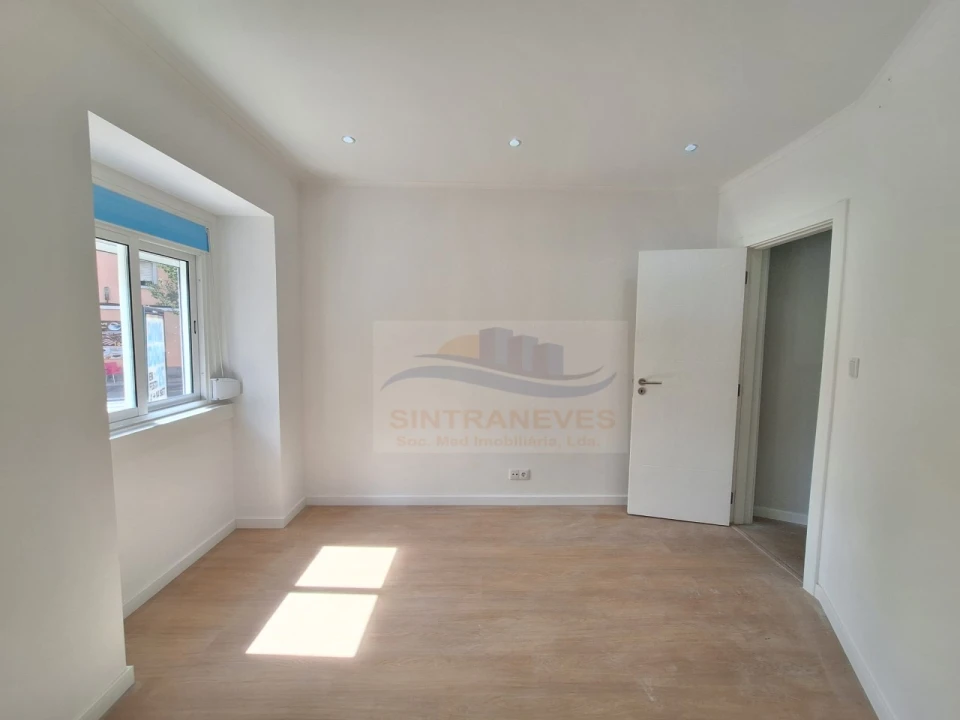 Apartamento T2 para Venda em Mina de Água Foto 5