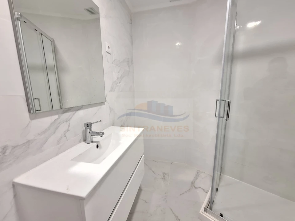 Apartamento T2 para Venda em Mina de Água Foto 13