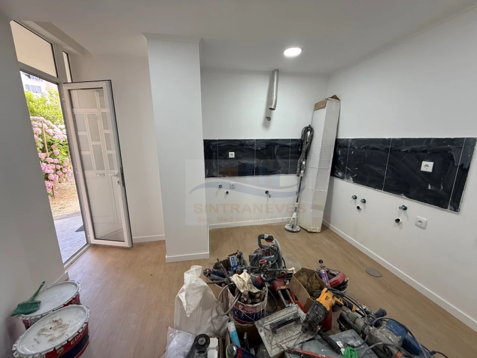 Apartamento T2 para Venda em Mina de Água Foto 1
