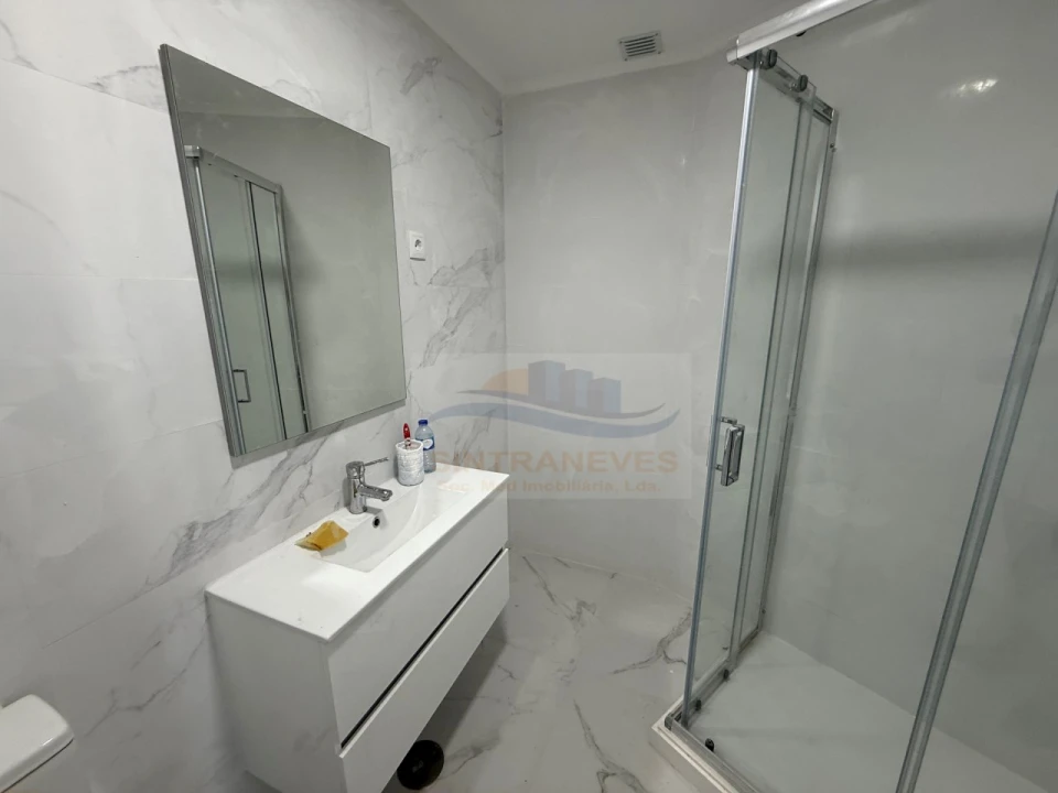 Apartamento T2 para Venda em Mina de Água Foto 9