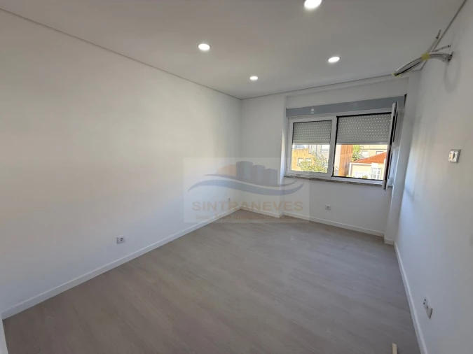 Apartamento T3 para Venda em Falagueira-Venda Nova Foto 1