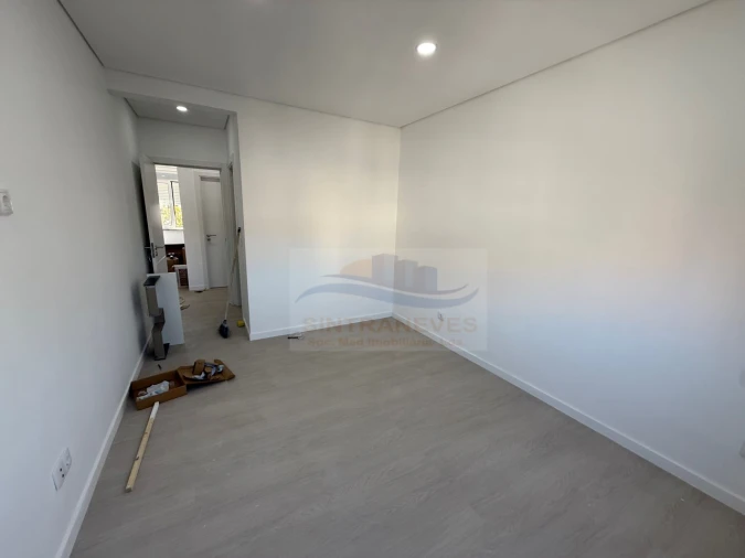 Apartamento T3 para Venda em Falagueira-Venda Nova Foto 3