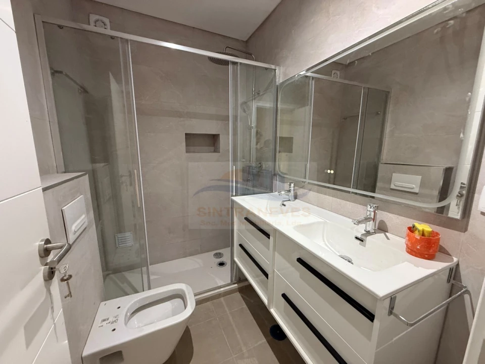 Apartamento T3 para Venda em Queluz e Belas Foto 3