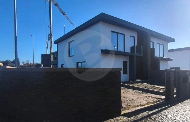 Moradia T3 para Venda em Rates