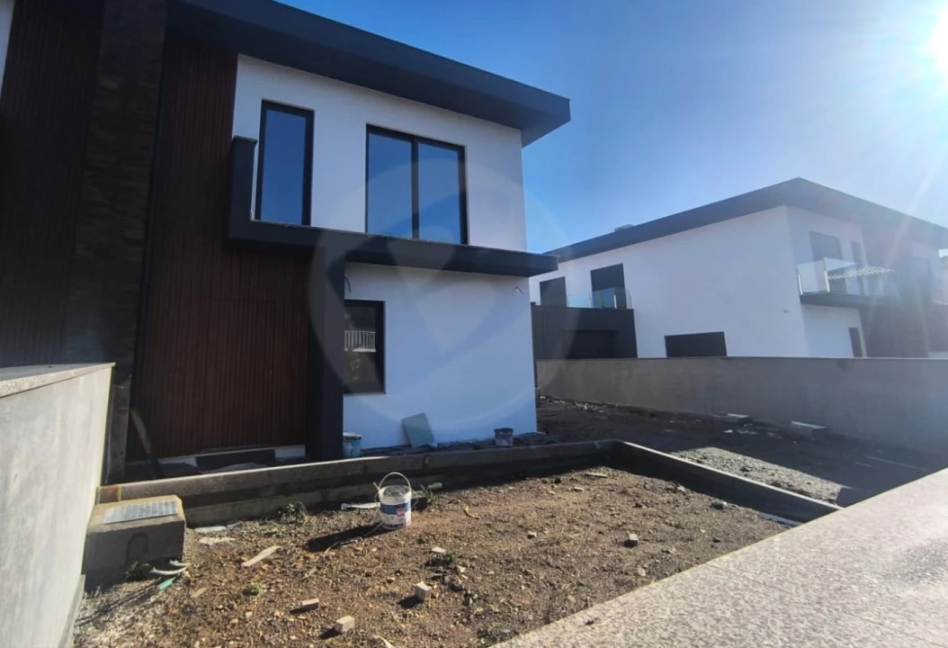 Moradia T3 para Venda em Rates Foto 35