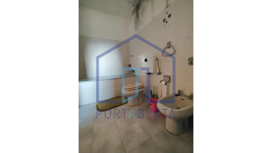 Moradia T3 para Venda em Aguas Frias Foto 5