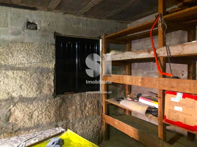 Moradia T3 para Venda em Alijo Foto 13