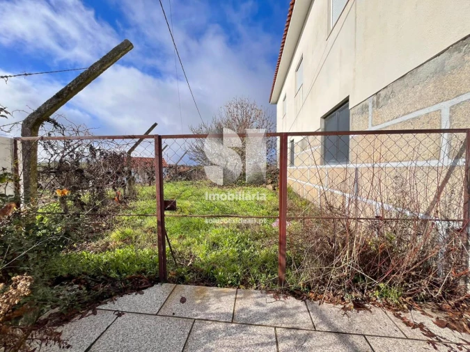 Moradia T3 para Venda em Alijo Foto 9