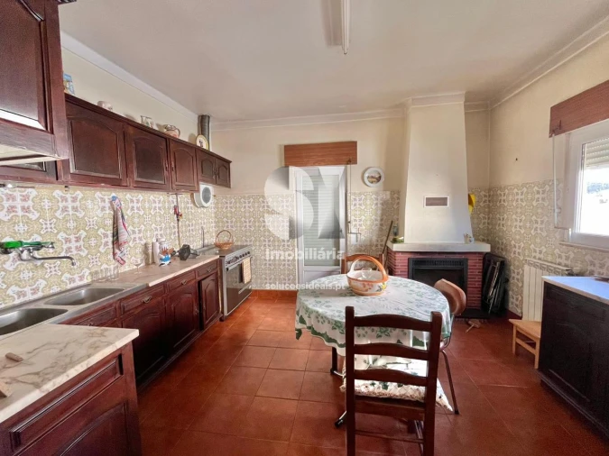 Moradia T3 para Venda em Alijo Foto 28