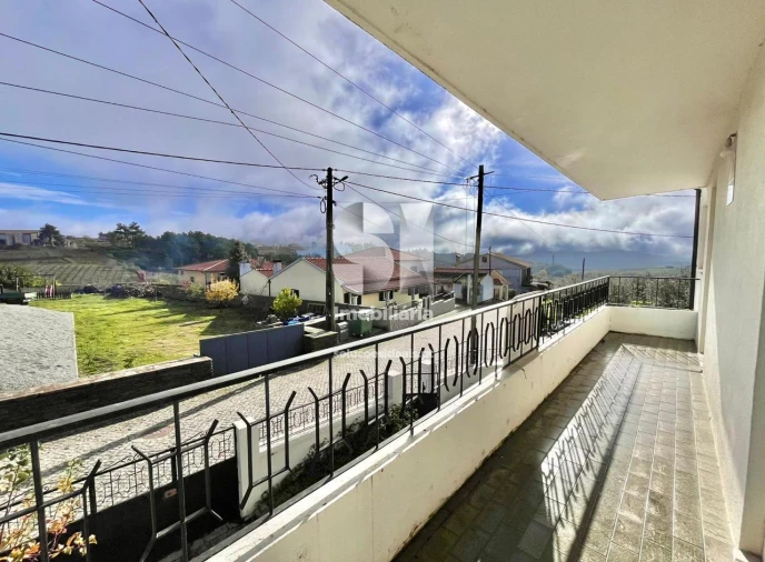 Moradia T3 para Venda em Alijo Foto 36