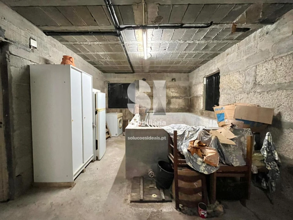 Moradia T3 para Venda em Alijo Foto 32