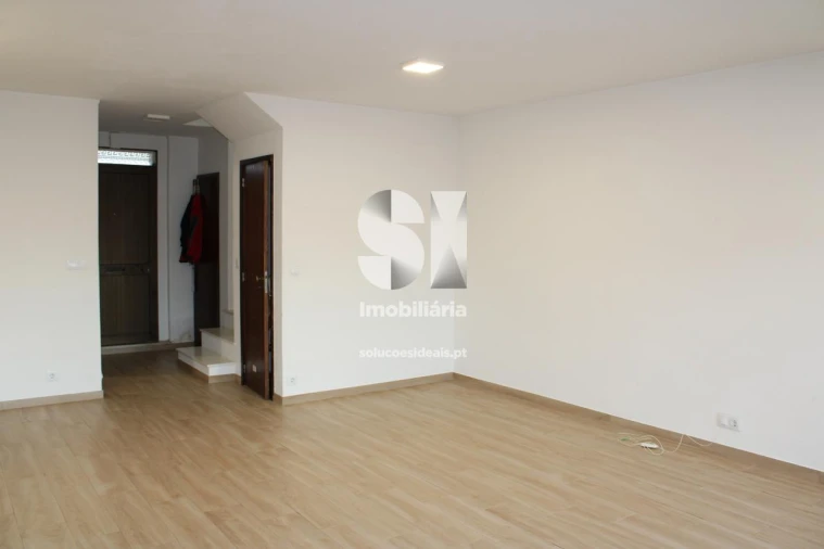 Apartamento T2 para Arrendamento em Ílhavo (São Salvador) Foto 5