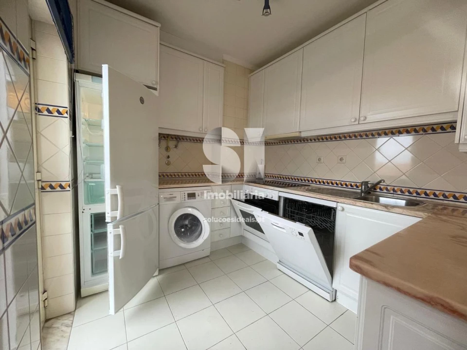 Apartamento T2 para Venda em Buarcos Foto 3