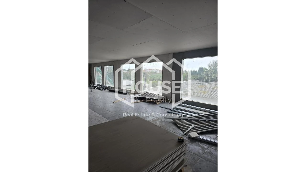 Armazém para Venda em Aradas Foto 4