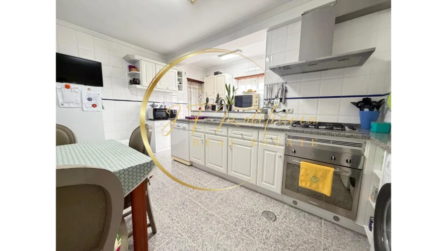 Apartamento T3 para Venda em Esgueira Foto 9