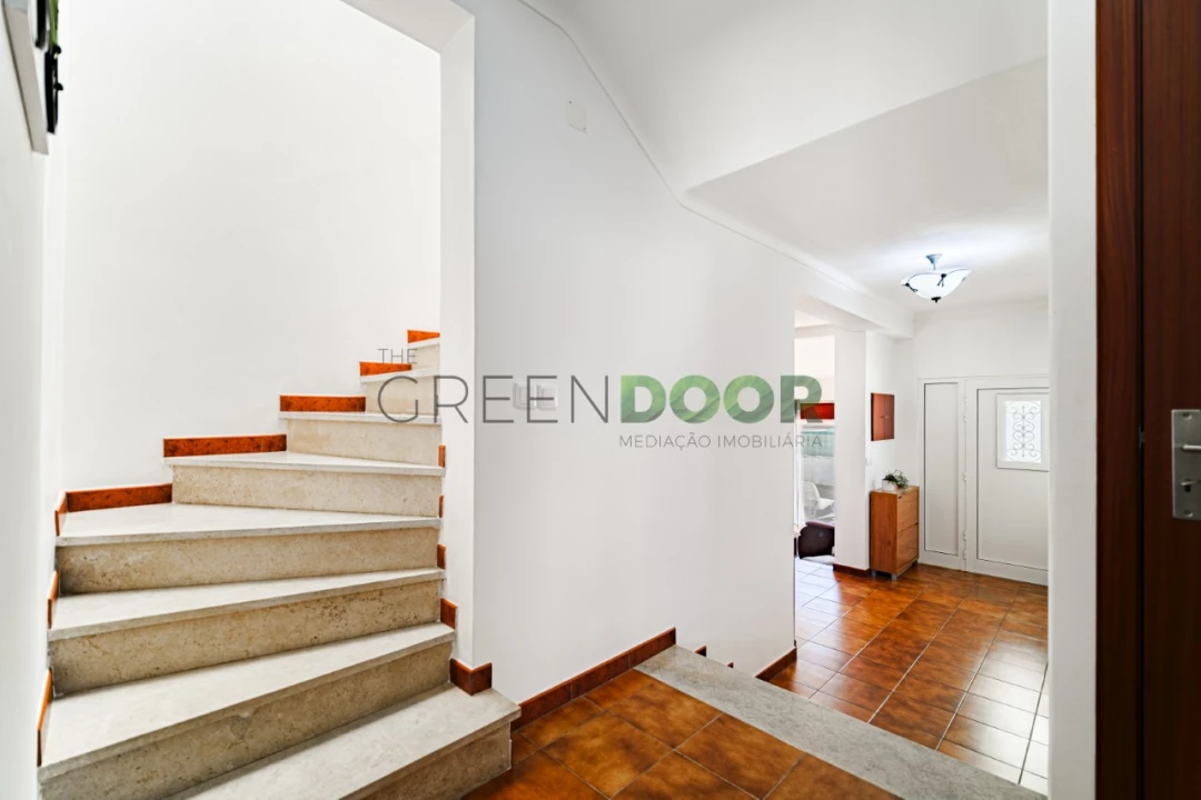 Moradia T5 para Venda em Aveiras de Baixo Foto 17