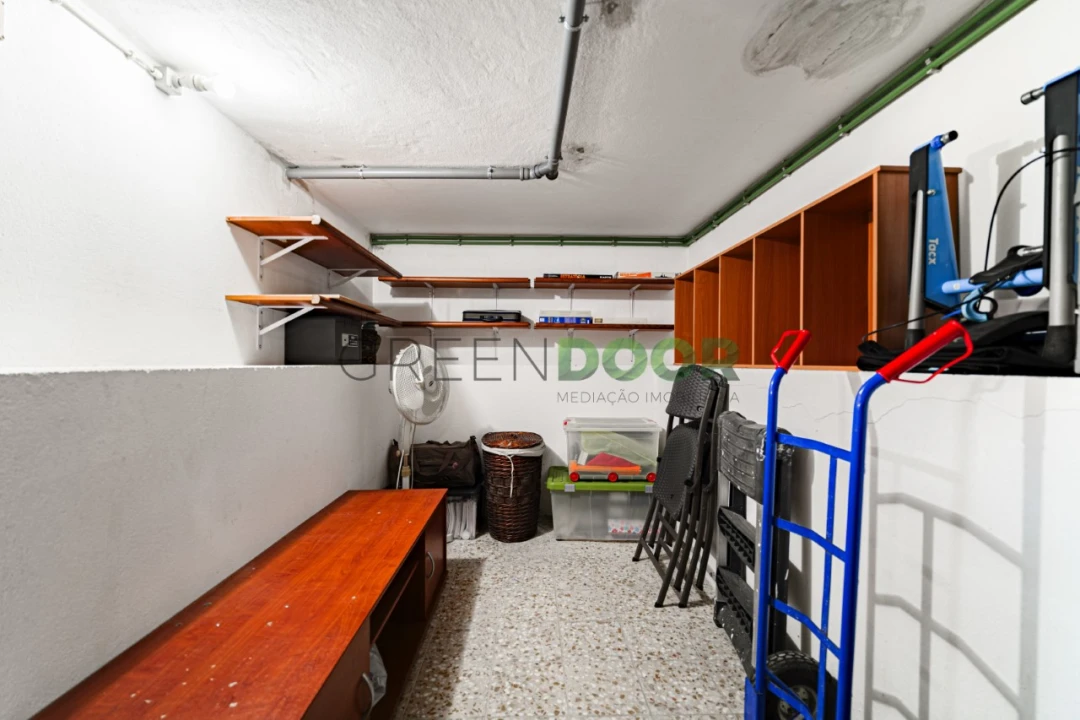 Moradia T5 para Venda em Aveiras de Baixo Foto 34