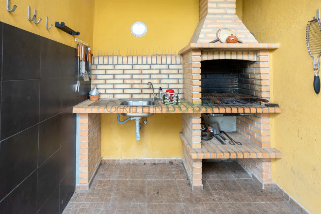 Moradia T5 para Venda em Aveiras de Baixo Foto 6