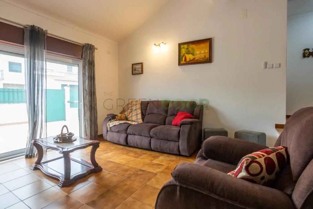 Moradia T5 para Venda em Aveiras de Baixo Foto 18