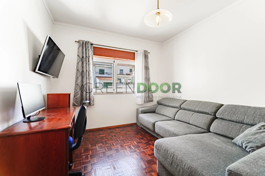 Moradia T5 para Venda em Aveiras de Baixo Foto 21