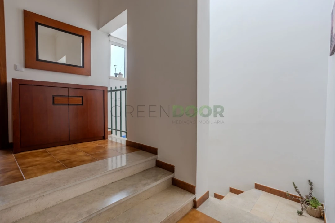 Moradia T5 para Venda em Aveiras de Baixo Foto 29