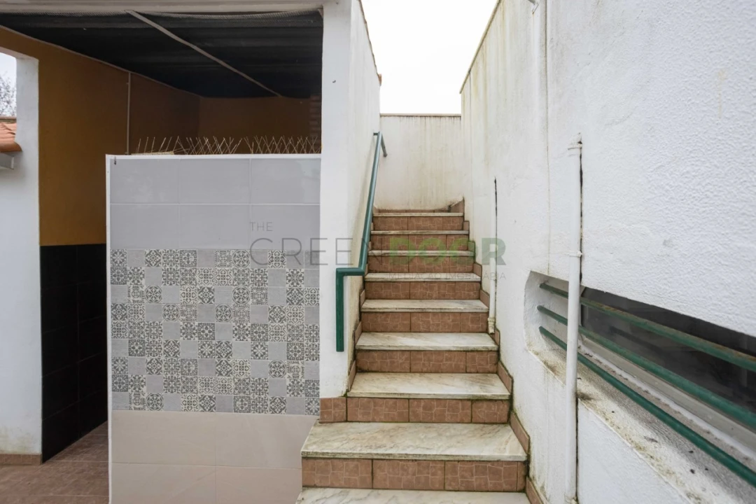 Moradia T5 para Venda em Aveiras de Baixo Foto 51