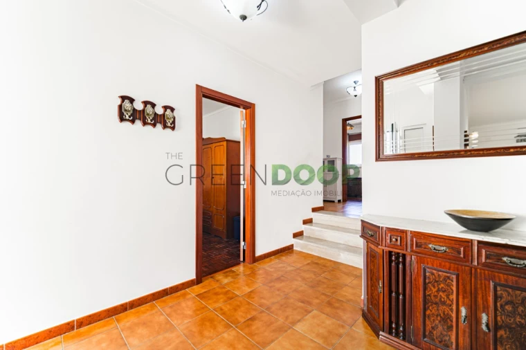 Moradia T5 para Venda em Aveiras de Baixo Foto 9