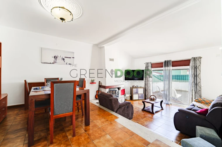 Moradia T5 para Venda em Aveiras de Baixo Foto 11