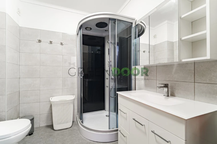 Moradia T5 para Venda em Aveiras de Baixo Foto 13