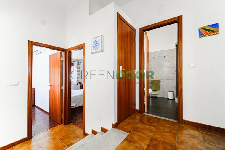 Moradia T5 para Venda em Aveiras de Baixo Foto 22