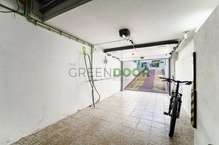 Moradia T5 para Venda em Aveiras de Baixo Foto 37