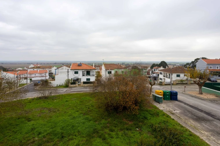 Moradia T5 para Venda em Aveiras de Baixo Foto 35