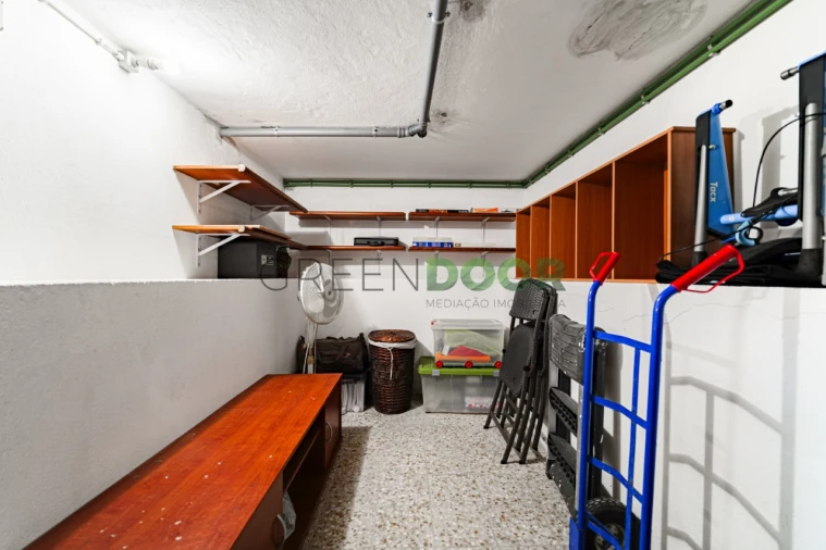 Moradia T5 para Venda em Aveiras de Baixo Foto 72