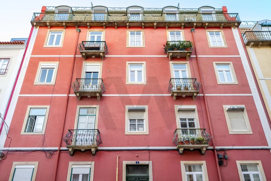 Apartamento T2 para Venda em Arroios Foto 32
