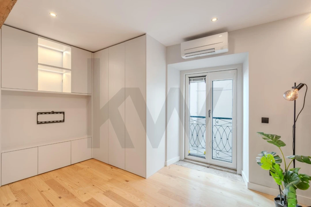 Apartamento T1 para Venda em Santa Maria Maior Foto 4