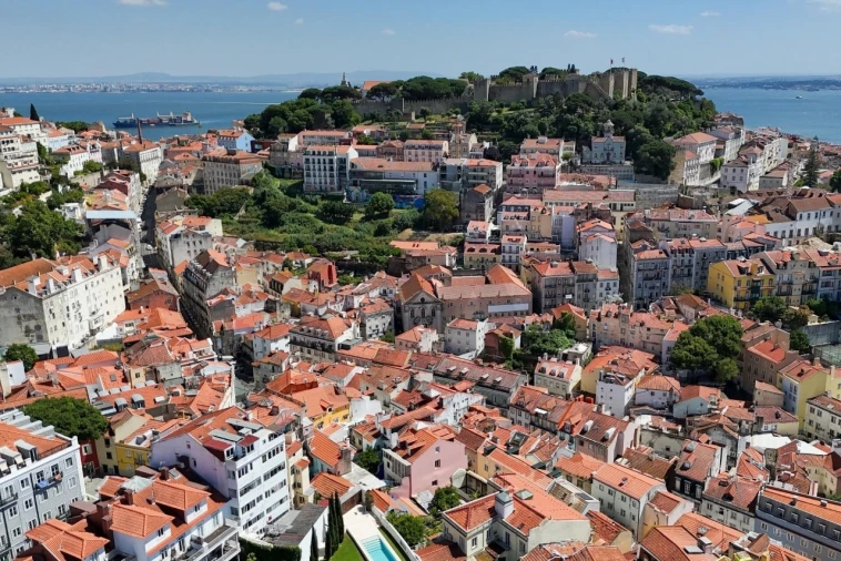 Apartamento T1 para Venda em Santa Maria Maior Foto 26