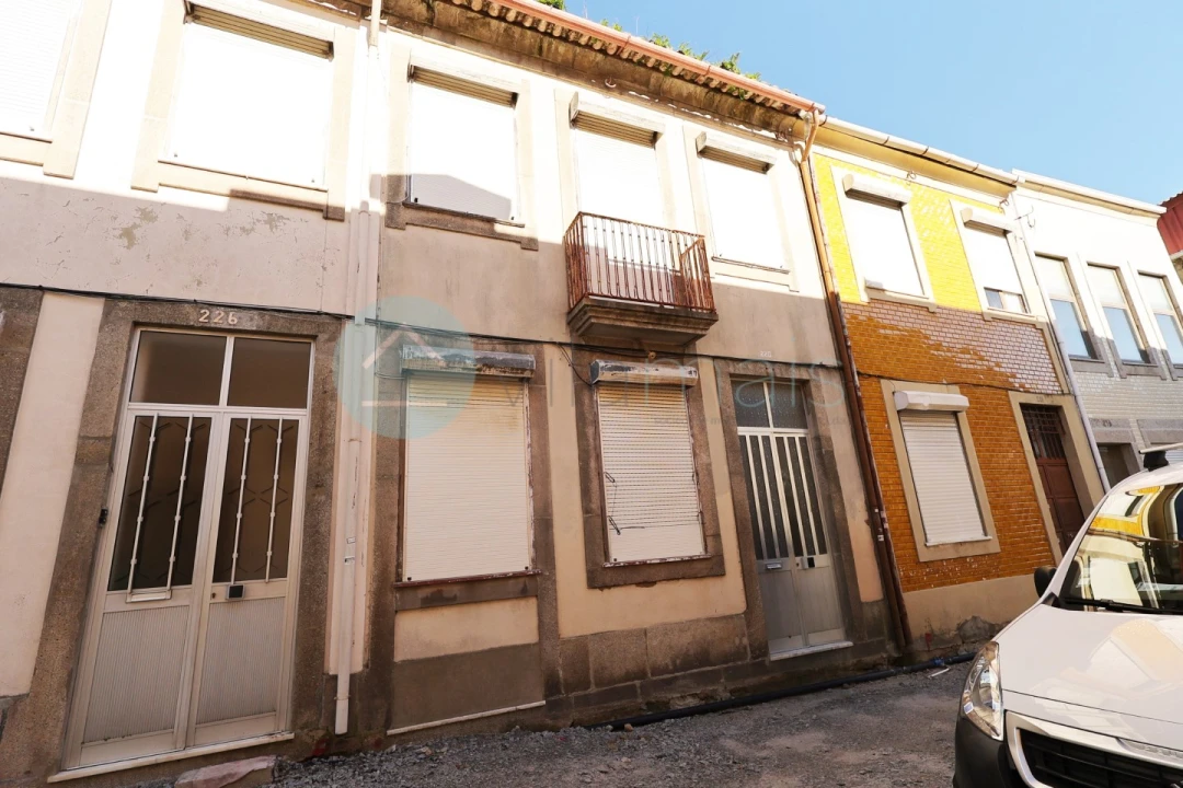 Moradia para Venda em Cedofeita, Santo Ildefonso, Sé, Miragaia, São Nicolau e Vitória Foto 1