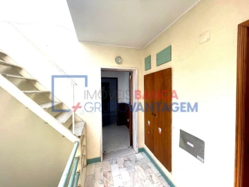 Apartamento T3 para Venda em Charneca de Caparica e Sobreda