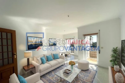 Apartamento T3 para Venda em Charneca de Caparica e Sobreda