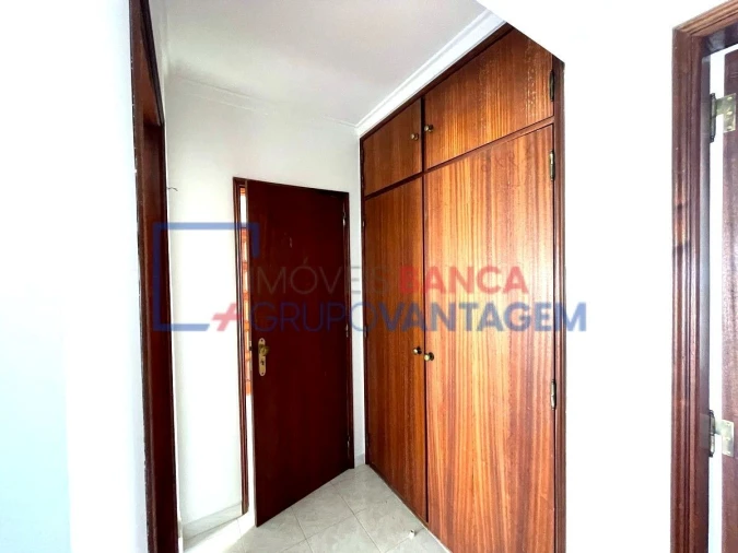 Apartamento T3 para Venda em Charneca de Caparica e Sobreda Foto 12