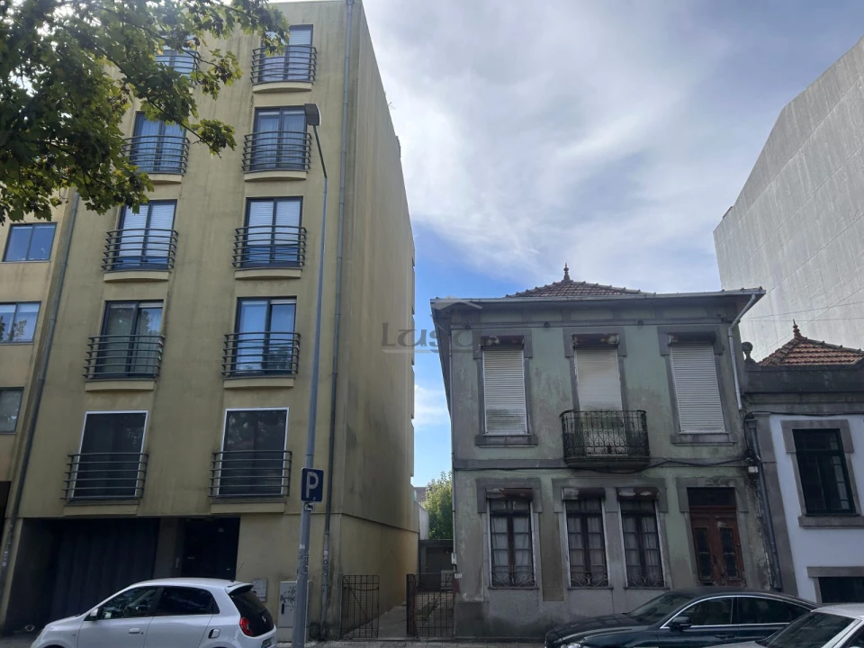 Moradia T6 para Venda em Custóias, Leça do Balio e Guifões Foto 2