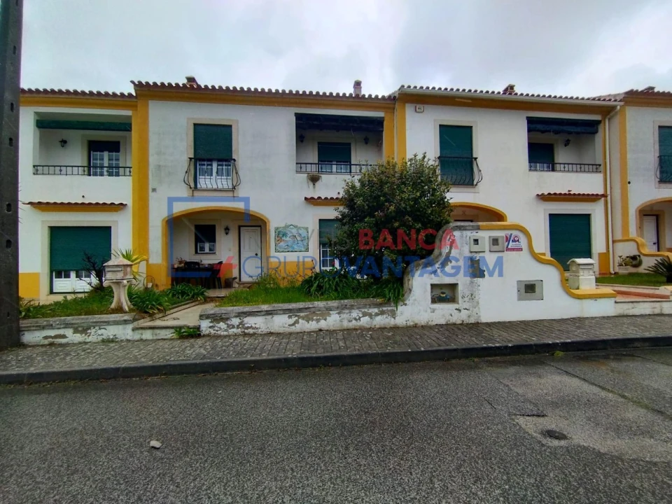 Moradia T3 para Venda em Pedreiras Foto 1