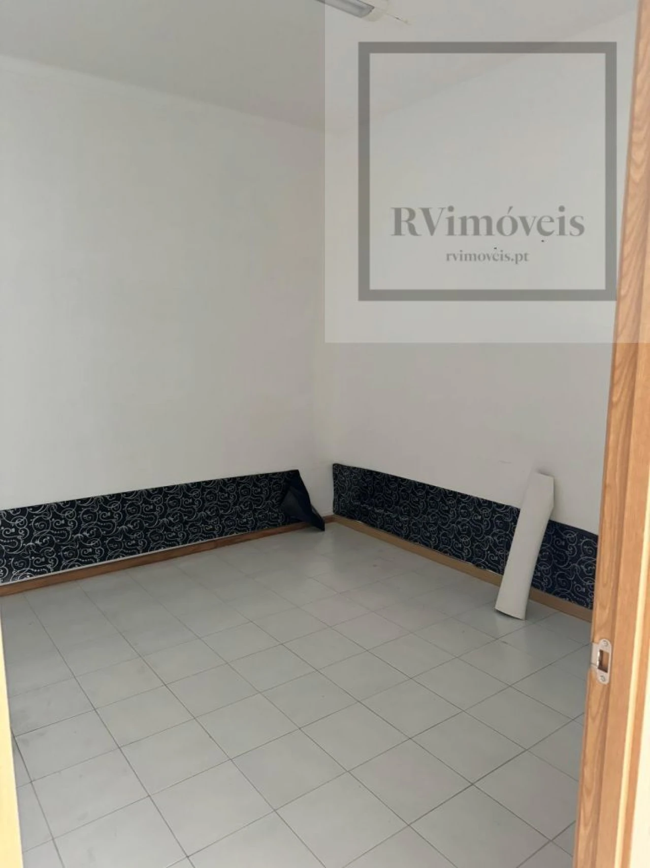 Loja para Arrendamento em Valença, Cristelo Covo e Arão Foto 8