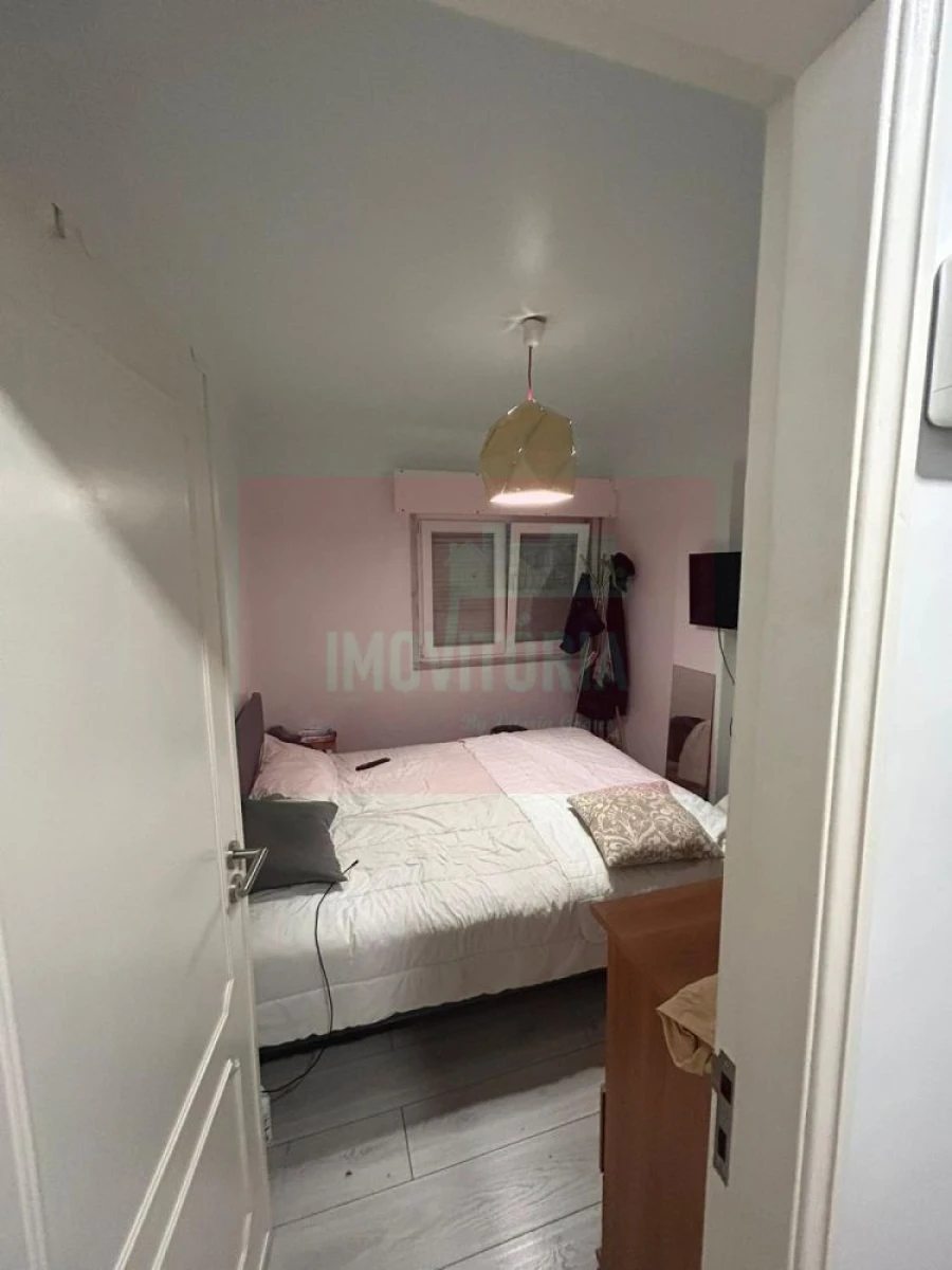 Apartamento T2 para Venda em Barcarena Foto 5